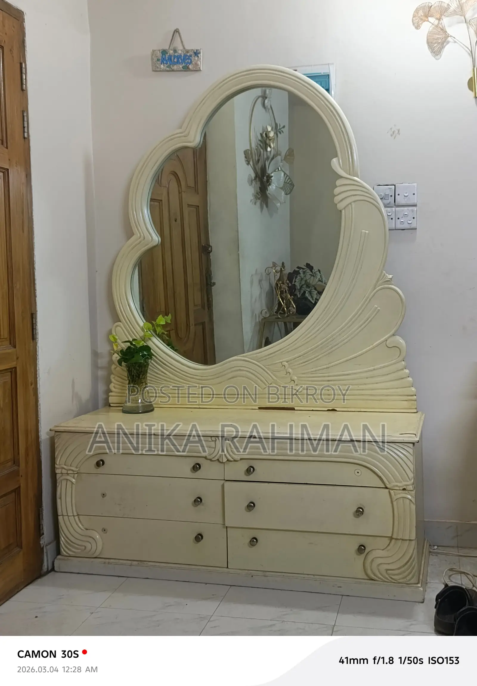 Malaysian wood dressing table