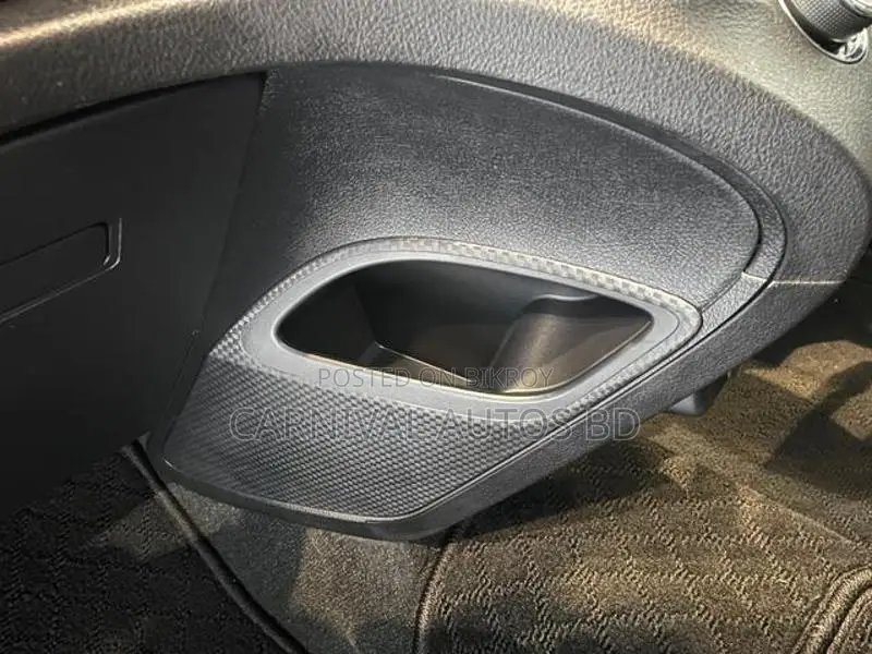 Toyota Sienta HYBRID G CUERO 2021
