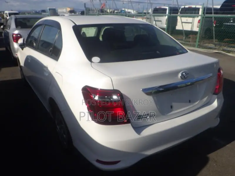 Toyota Axio EX Pkg 2020
