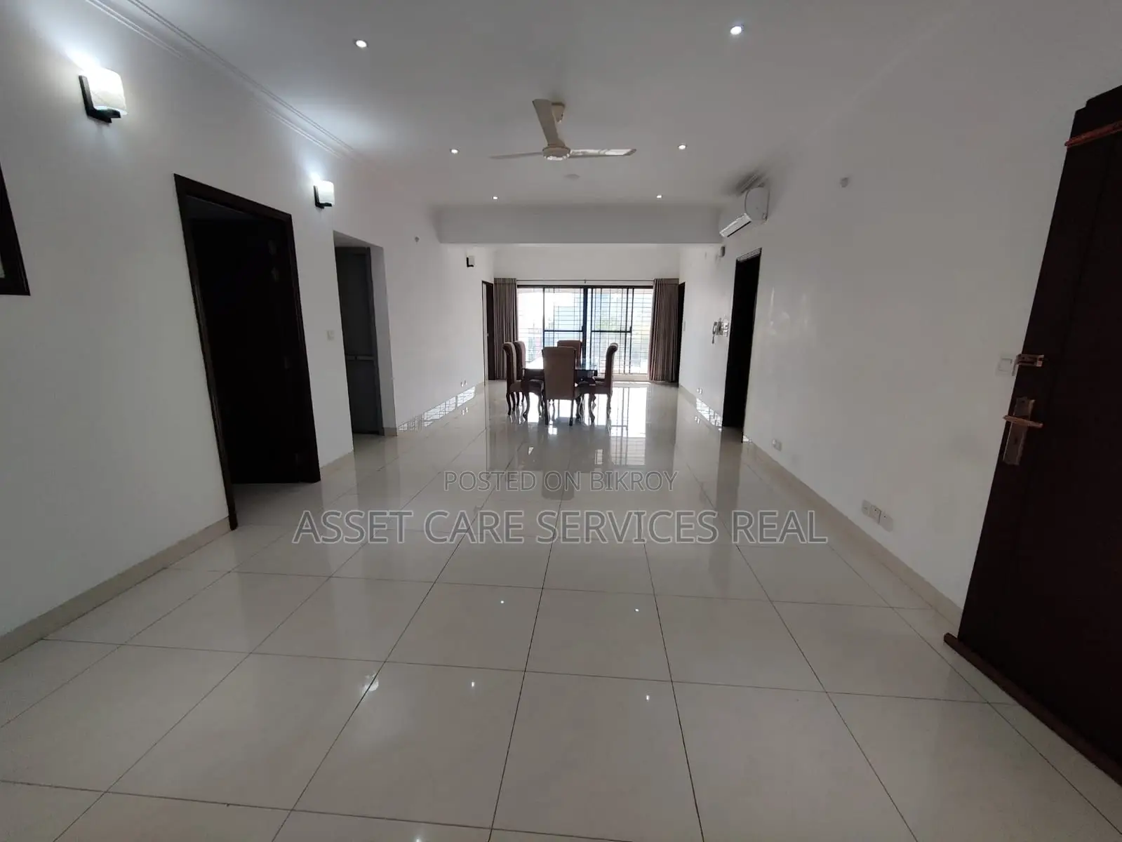 Fully-Furnished Gym-Pool Facilities 4-Bed Apartment for Rent in Gulshan