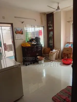 Ready-to-use 1200 sq. ft. flat for sale in Malibagh, Dhaka