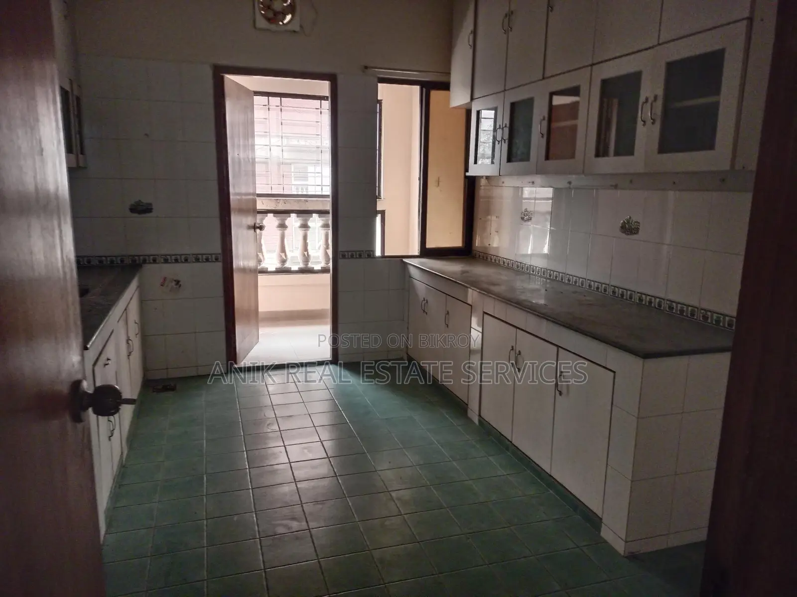 Good Quality 3 Bedroom Un Farnised Flat Rent At Gulshan