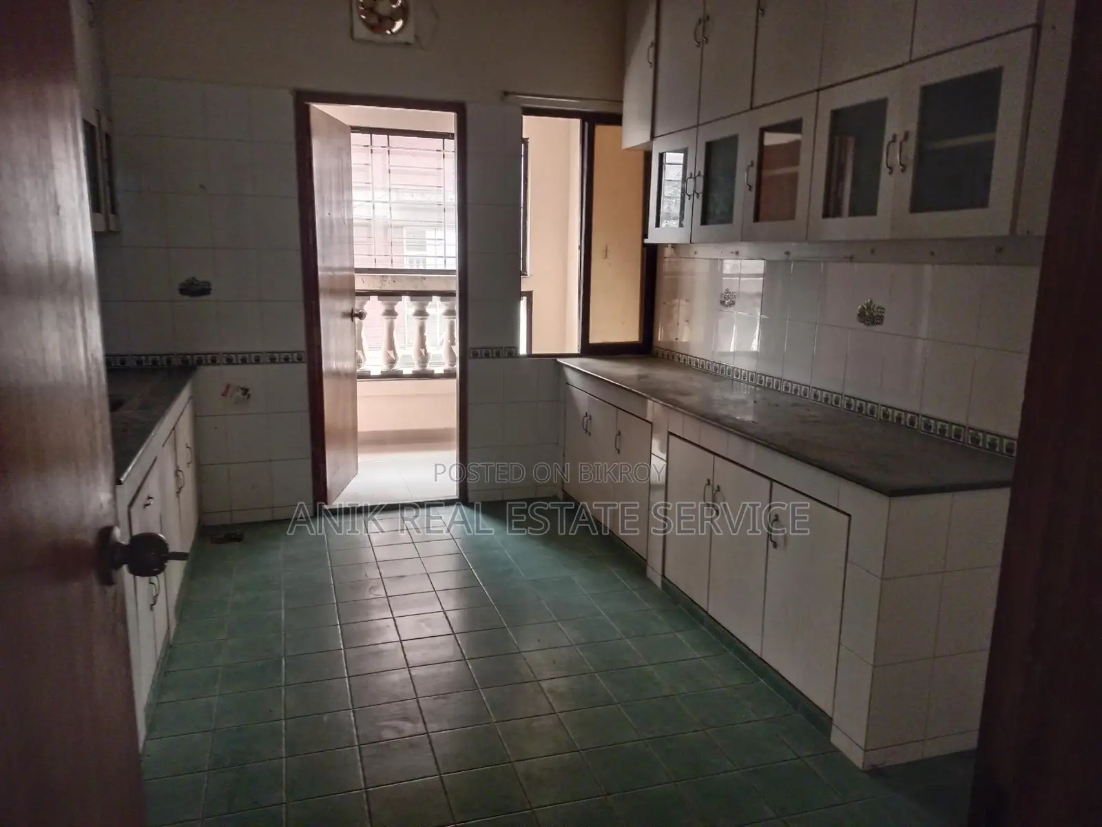 Good Quality 3 Bedroom Un Farnised Flat Rent At Gulshan
