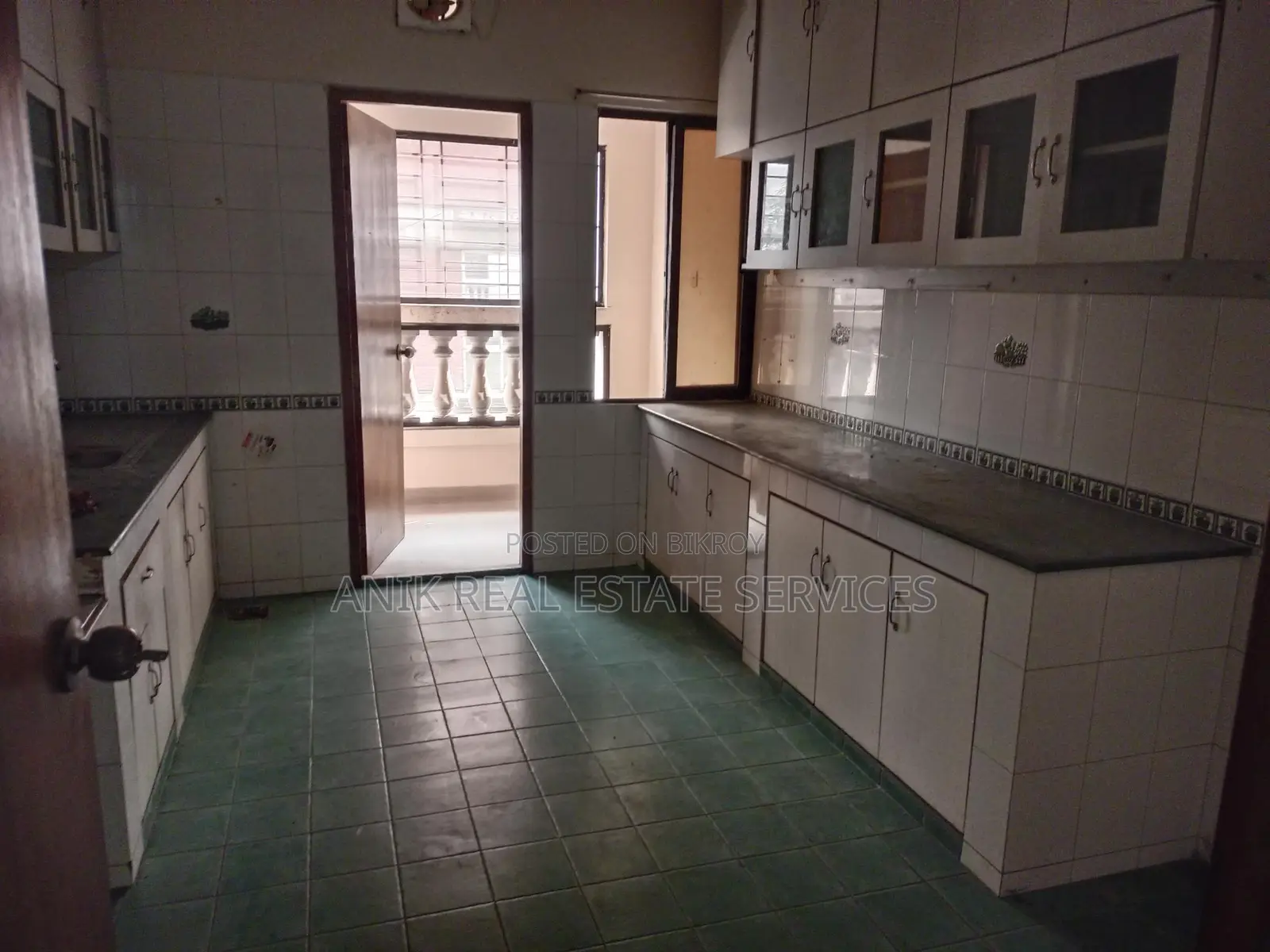 Good Quality 3 Bedroom Un Farnised Flat Rent At Gulshan