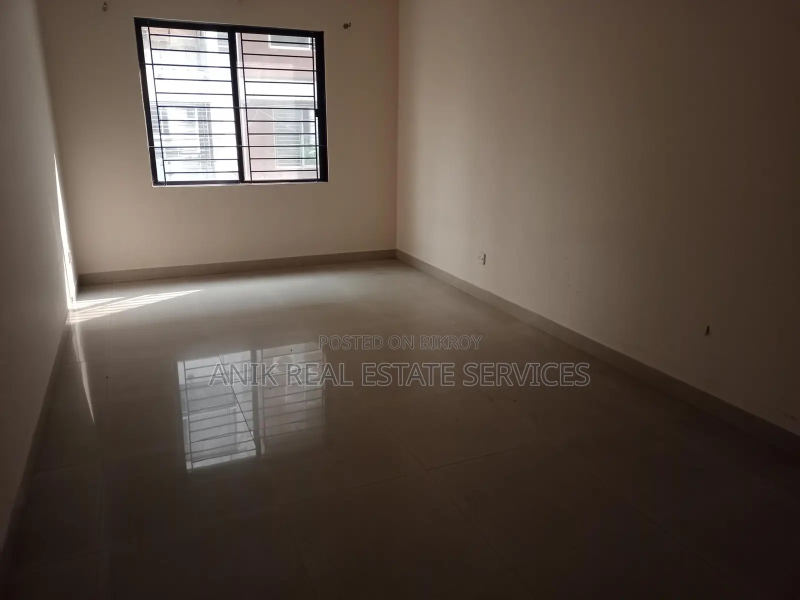 Good Quality 3 Bedroom Un Farnised Flat Rent At Gulshan