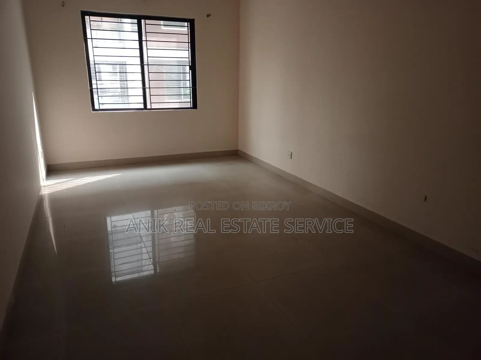 Good Quality 3 Bedroom Un Farnised Flat Rent At Gulshan
