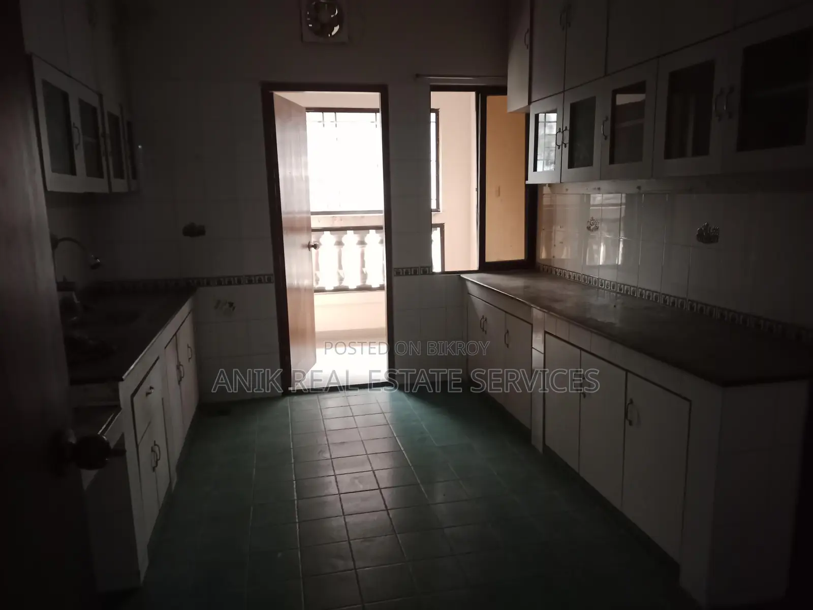 Good Quality 3 Bedroom Un Farnised Flat Rent At Gulshan