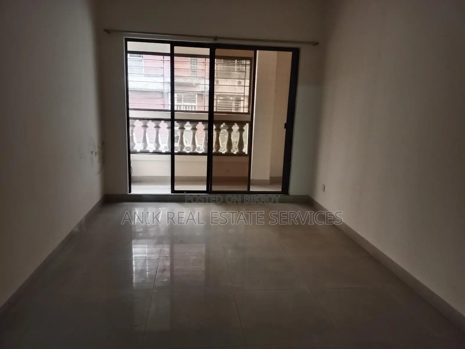 Good Quality 3 Bedroom Un Farnised Flat Rent At Gulshan