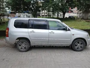Toyota Succeed 2004