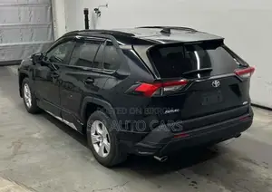 Toyota RAV4 Non Hybrid X Black 2021