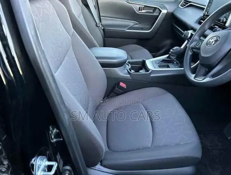 Toyota RAV4 Non Hybrid X Black 2021