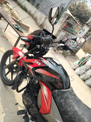 TVS Stryker D 2018