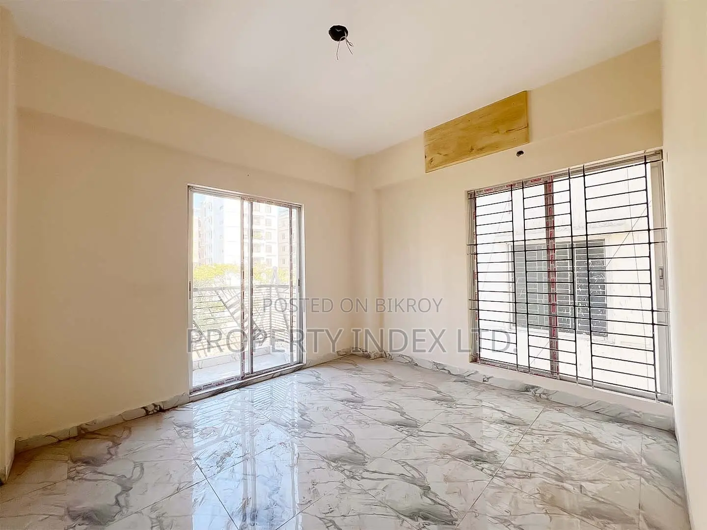 Ready Apartment For Sale! 2200 Sqft Flat At Bashundhara J Block