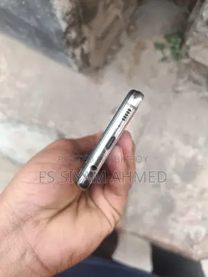 Samsung Galaxy S10 (Used)