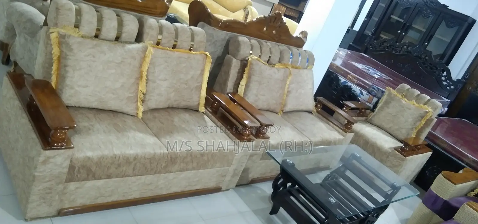 Natai Sofa SS Step Design