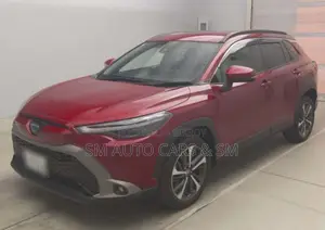 টয়োটা করোলা ক্রস জেড রেড ওয়াইন হার্ডটপ ২০২১