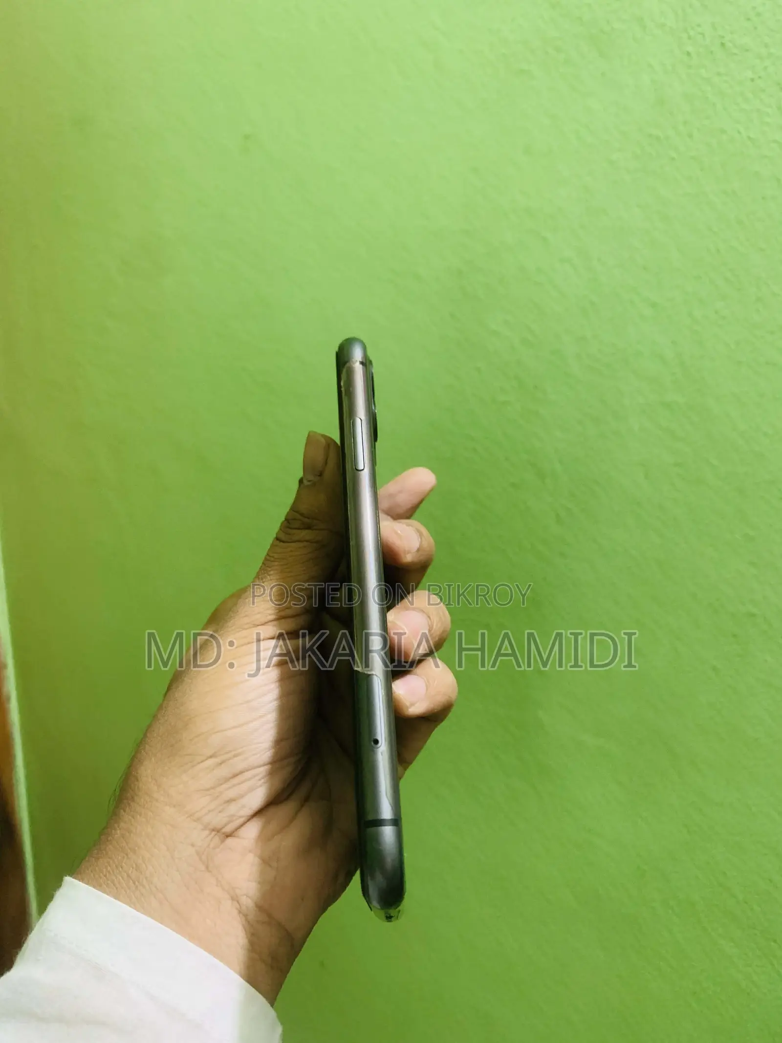 Apple iPhone 11 (Used)