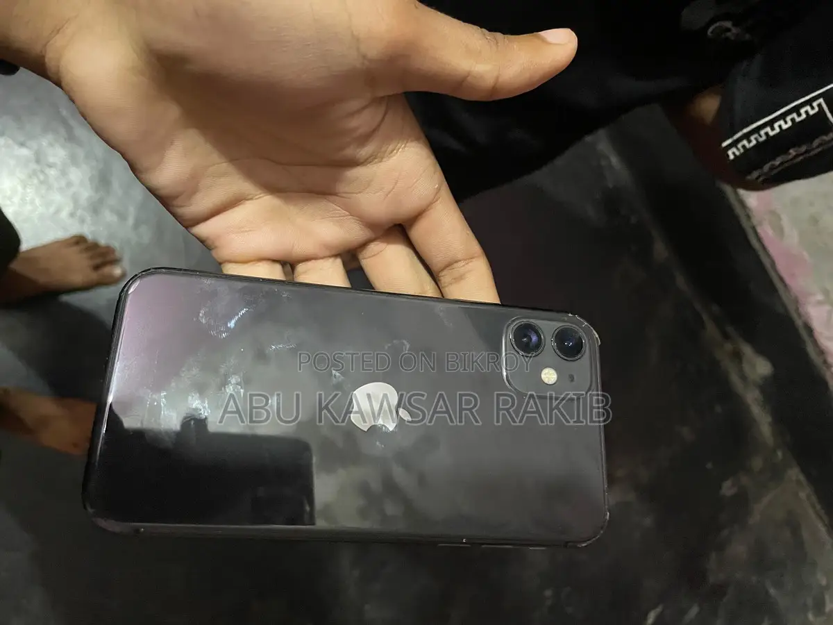 Apple iPhone 11 (Used)