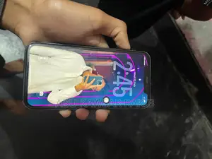 Apple iPhone 11 (Used)