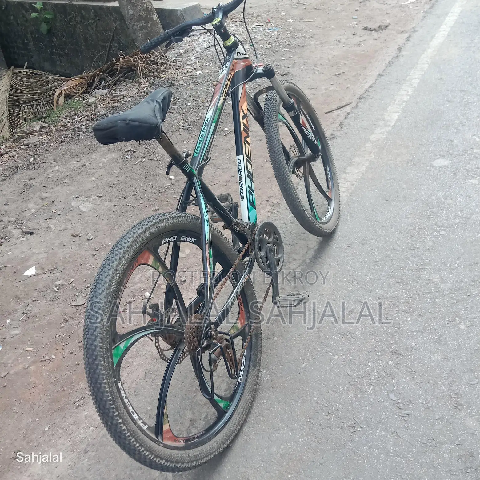 Fully fresh bicycle for urgent sale.