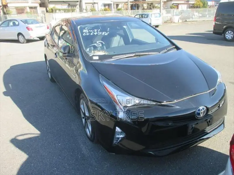 Toyota Prius A T S P K G 2018