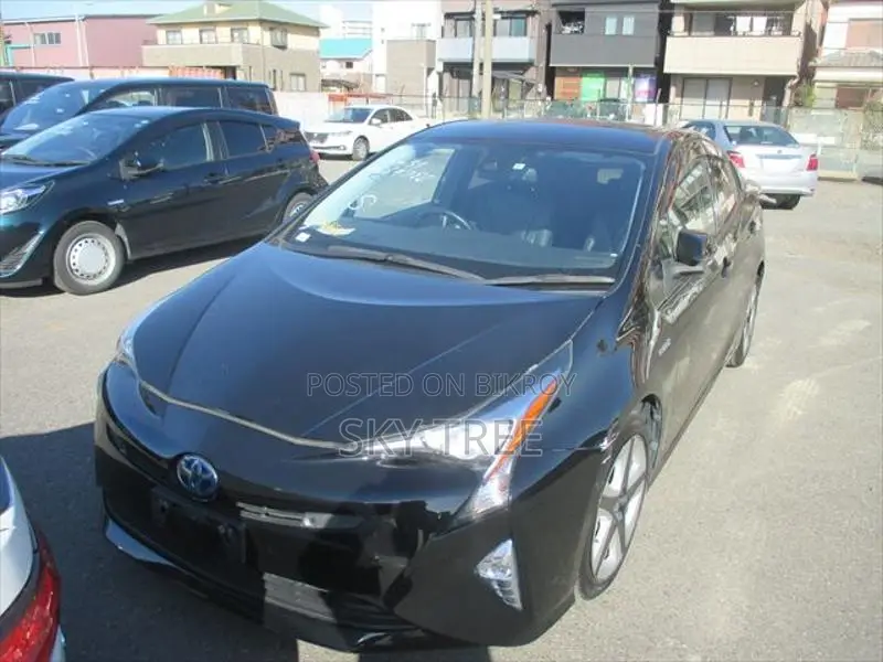 Toyota Prius A T S P K G 2018