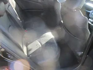 Toyota Prius A T S P K G 2018