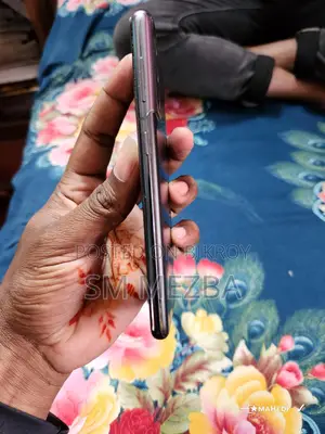 Samsung Galaxy S21 (Used)
