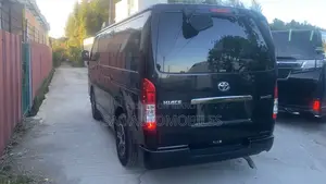 Toyota Hiace Super GL 2022