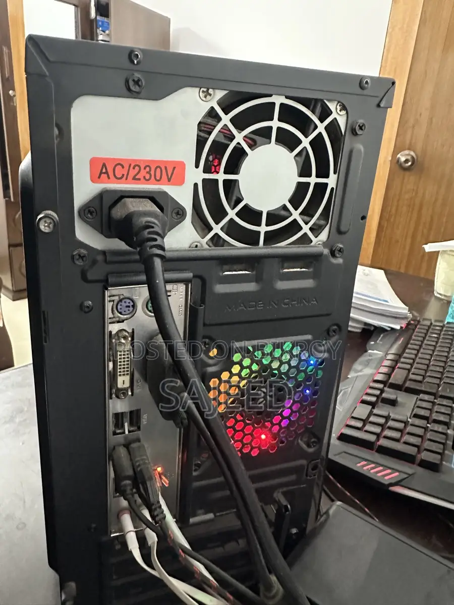 Intel(r) Core(tm) I5-4460s with Monitor Dell E1916hv