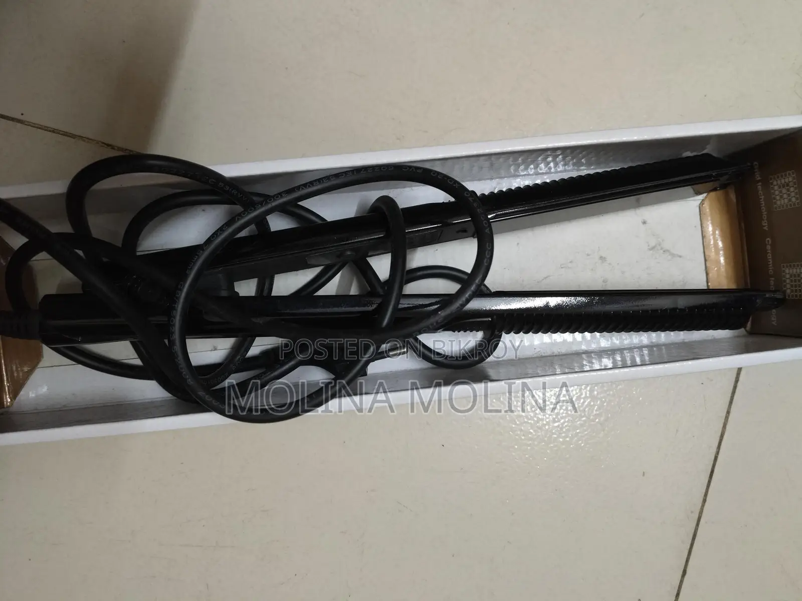 স্ট্রেটনার Kemei