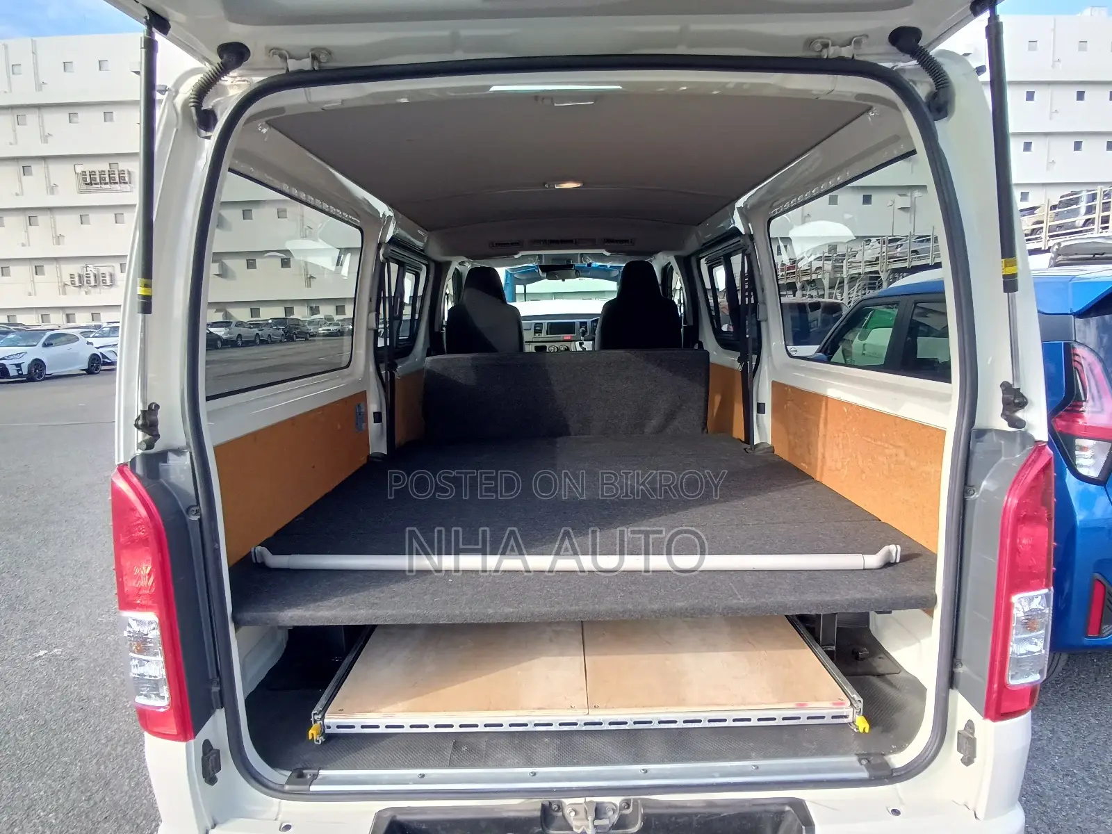 Toyota Hiace GL DUEL AC/4.5 Grade 2021