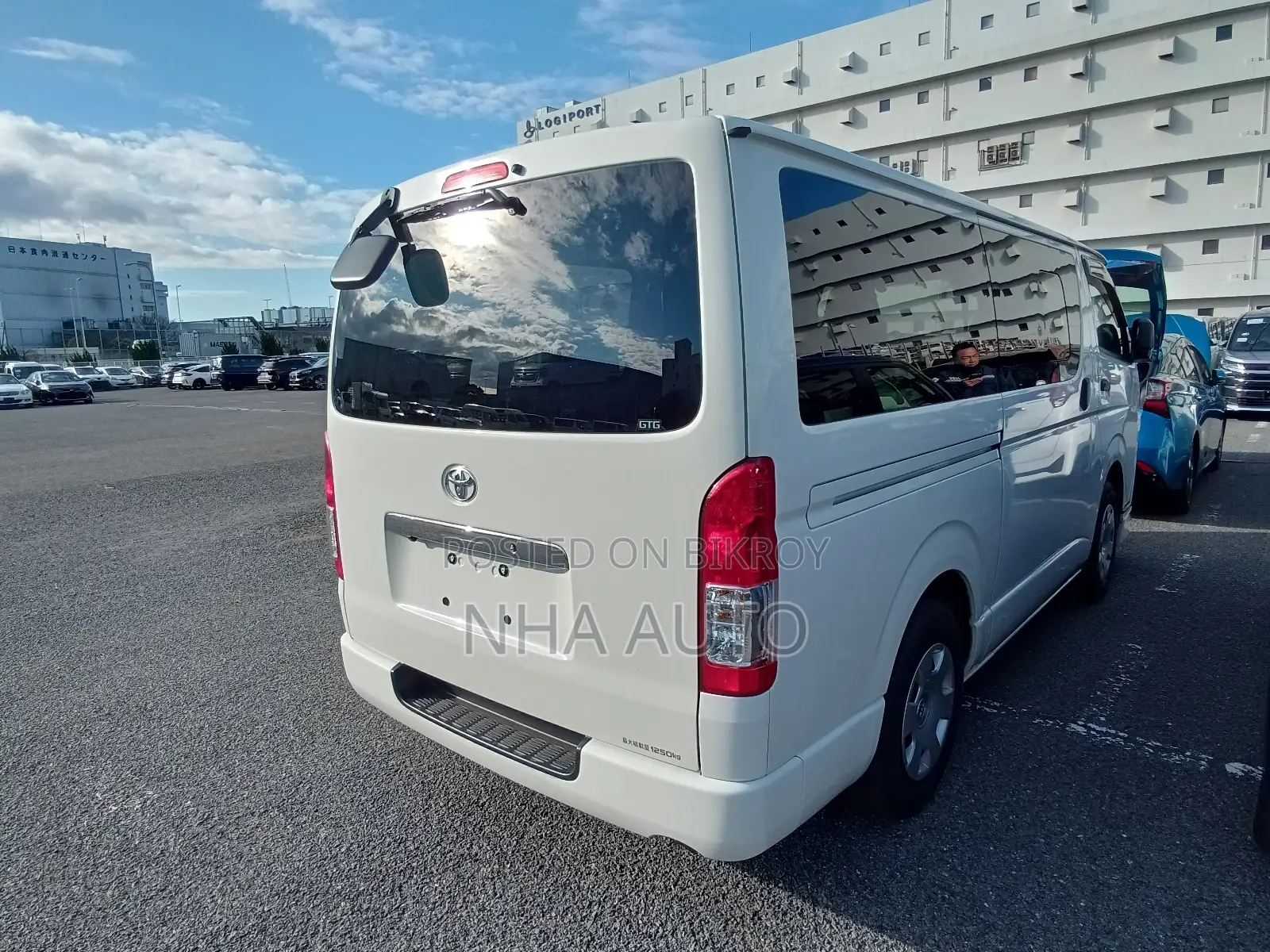 Toyota Hiace GL DUEL AC/4.5 Grade 2021