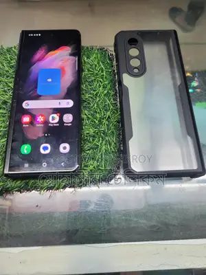 Samsung Galaxy Z Fold3 . (Used)