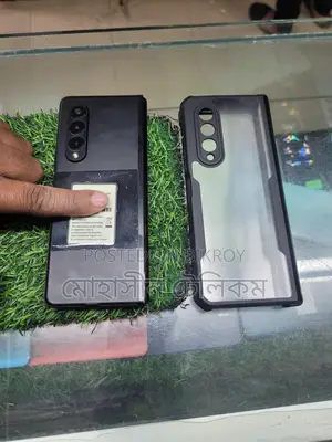 Samsung Galaxy Z Fold3 . (Used)