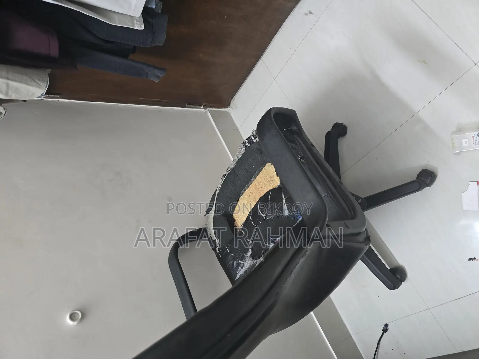 Used Chair 1 Piece