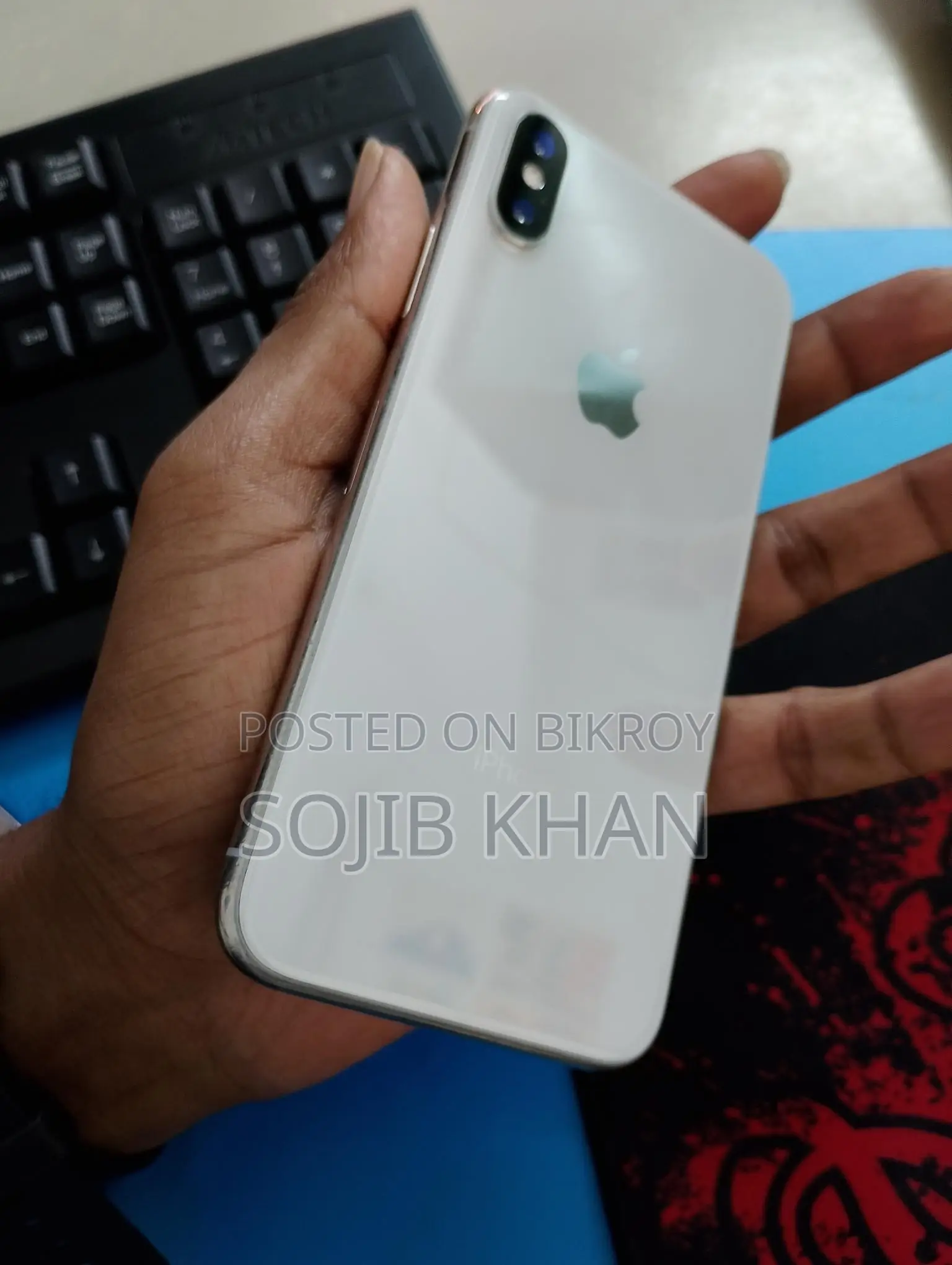 Apple iPhone X (Used)
