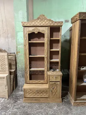 ড্রেসিং টেবিল