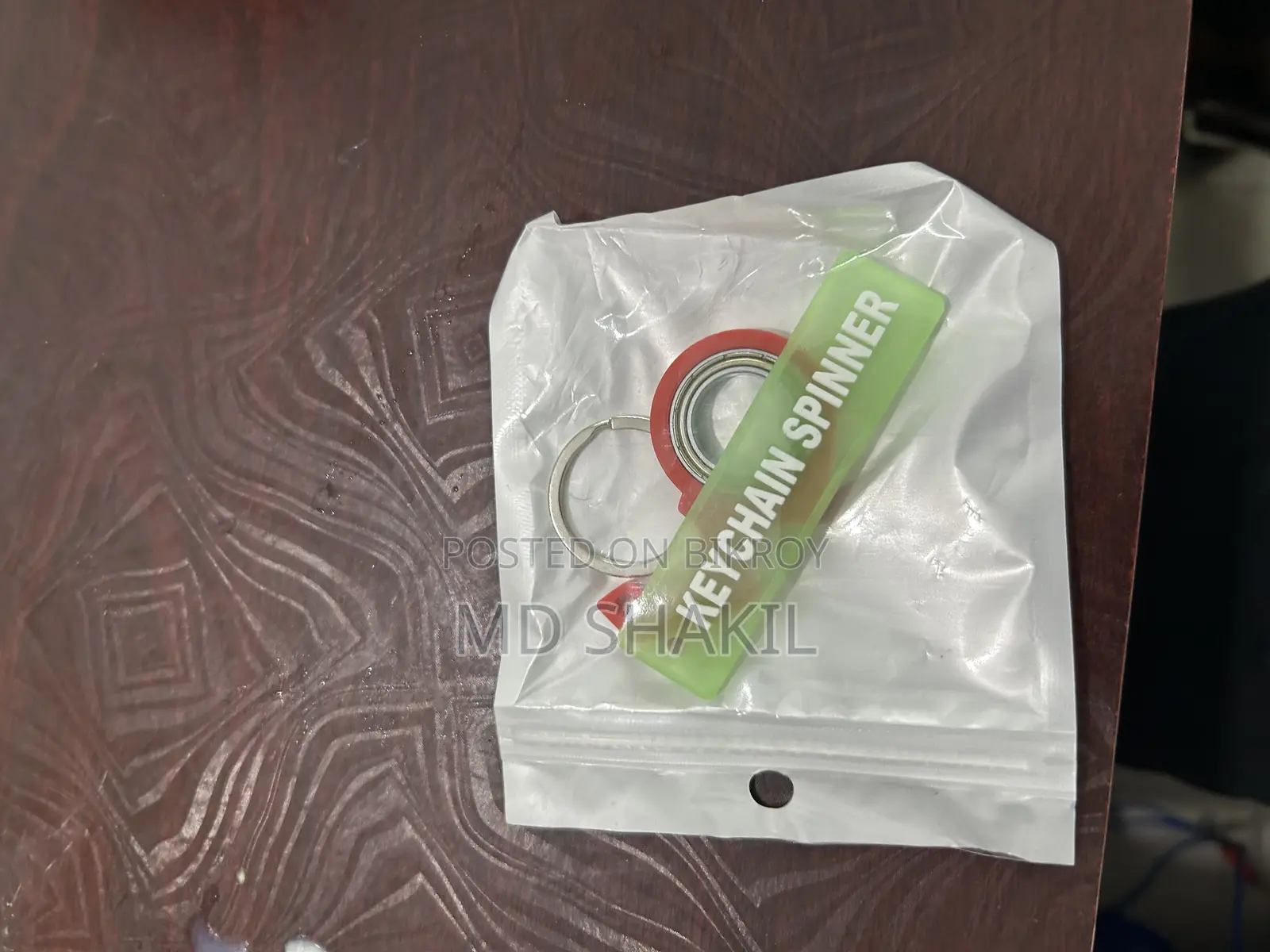 This is a keychain called Ninja Spinners