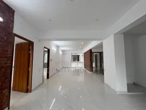 2133 Sqft North-East Corner Apartment for Sale in Sector 4