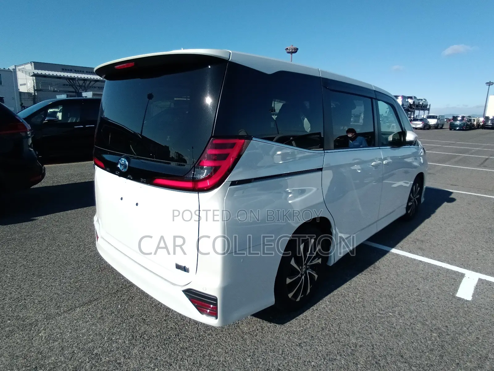 Toyota Noah S-Z 2023
