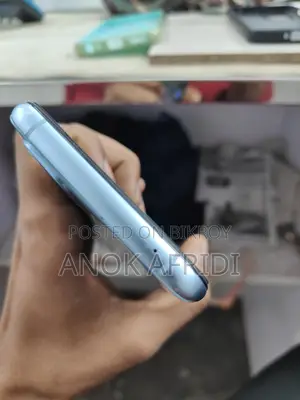 OnePlus 9R 12gb 256 (Used)