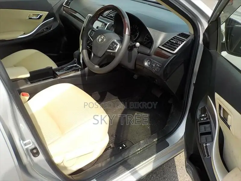 Toyota Premio F-L Package 2020