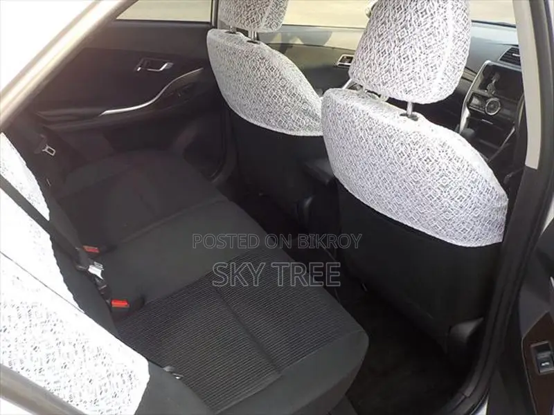 Toyota Premio F-L Package 2020