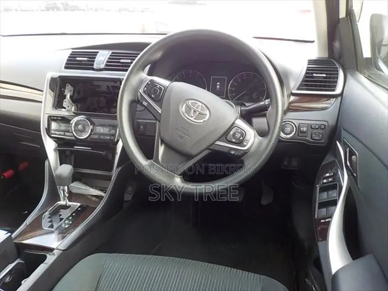 Toyota Premio F-L Package 2020