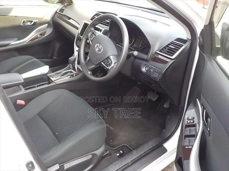 Toyota Premio F-L Package 2020