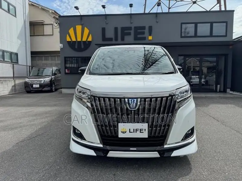 Toyota Esquire hybrid 2021