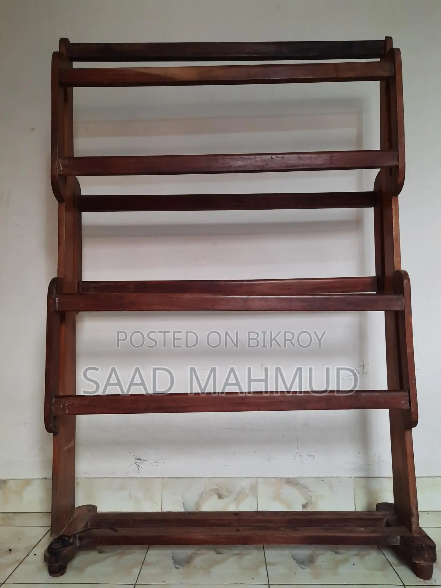 Sturdy and Durable Jackfruit Wood Clothes Rack for Sale