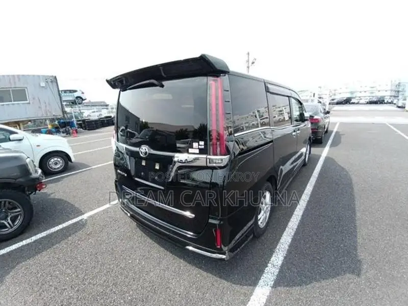 Toyota Esquire Gi Non Hyb Sunroof 2020