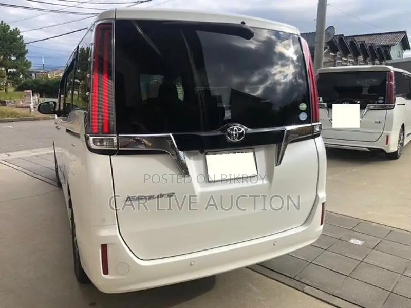 Toyota Esquire Non Hybrid 2021